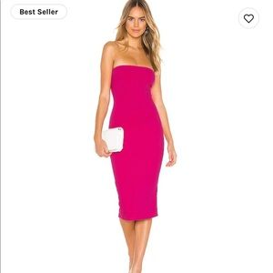 Super down body con midi dress
Size: xs
Color: hot pink
New with tags